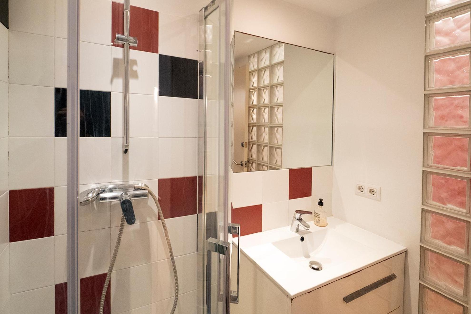 Nice Apartment In Sants Barcelone Extérieur photo